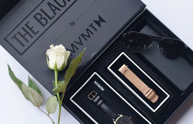 Giveaway: WIN a Gorgeous Watch Gift Box for Valentine's Day!